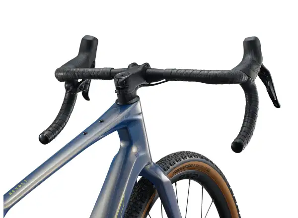 Giant Revolt Advanced 1 gravel bike Midnight Moon
