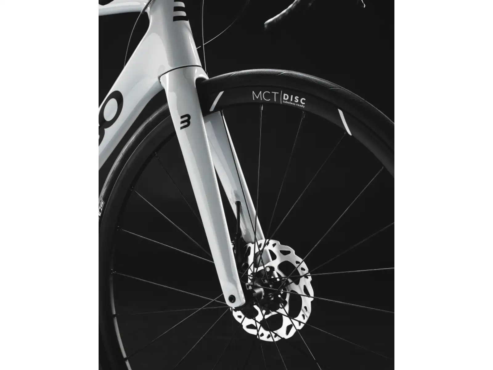 BASSO Venta disc Shimano 105 Microtech MCT road bike stone gray