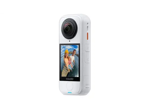 Insta360 X4 Air camera Starter Bundle white