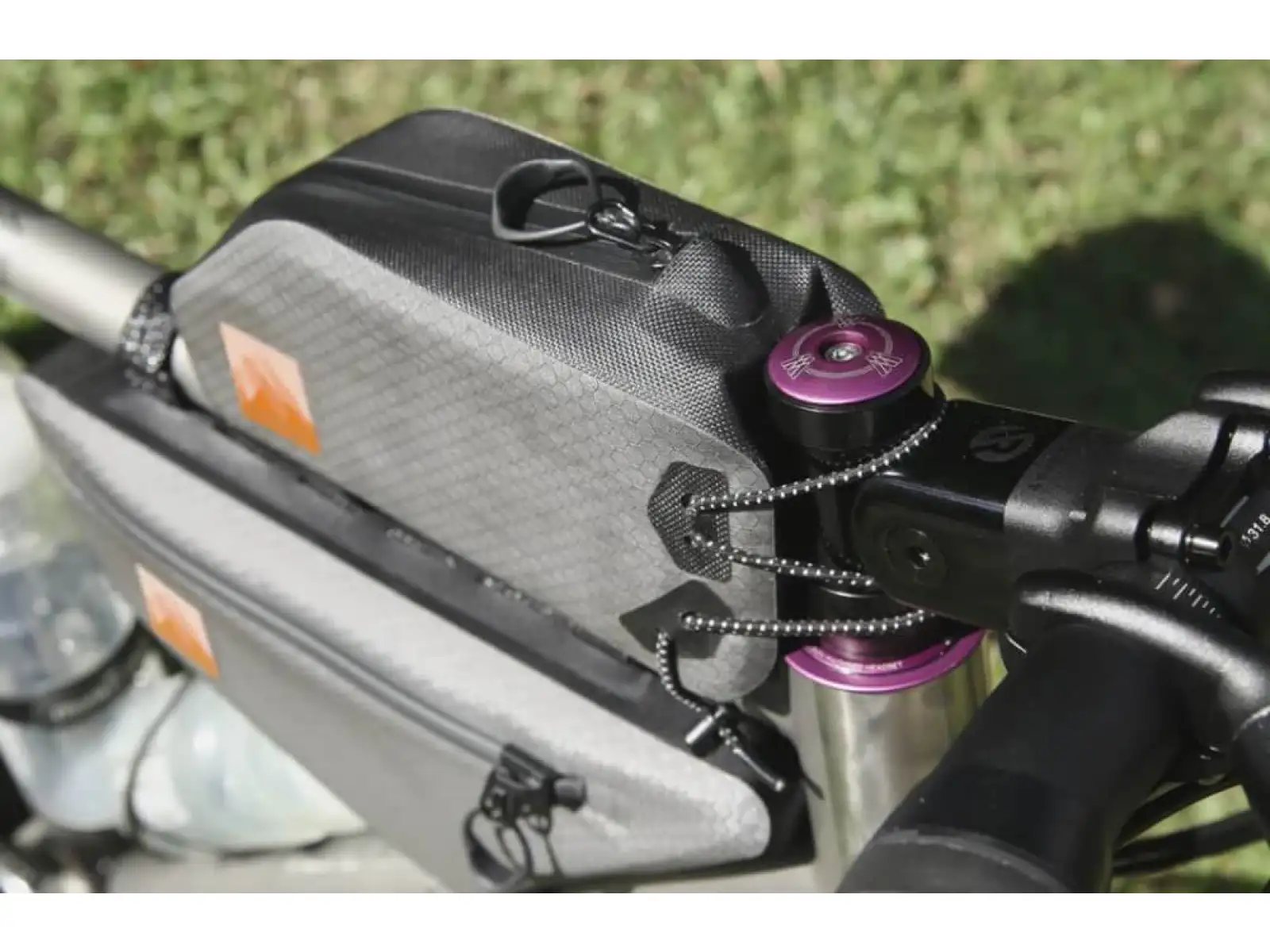 Woho X-Touring Top-tube Bag Dry 1.1 l frame bag Honeycomb iron Grey