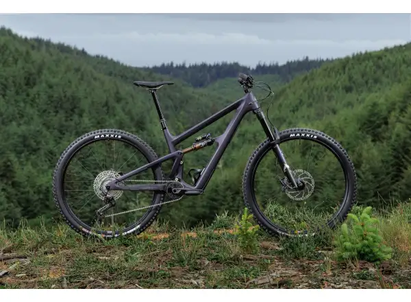 Ibis Ripmo V3 Eagle 90 mountain bike Heckleberry Purple