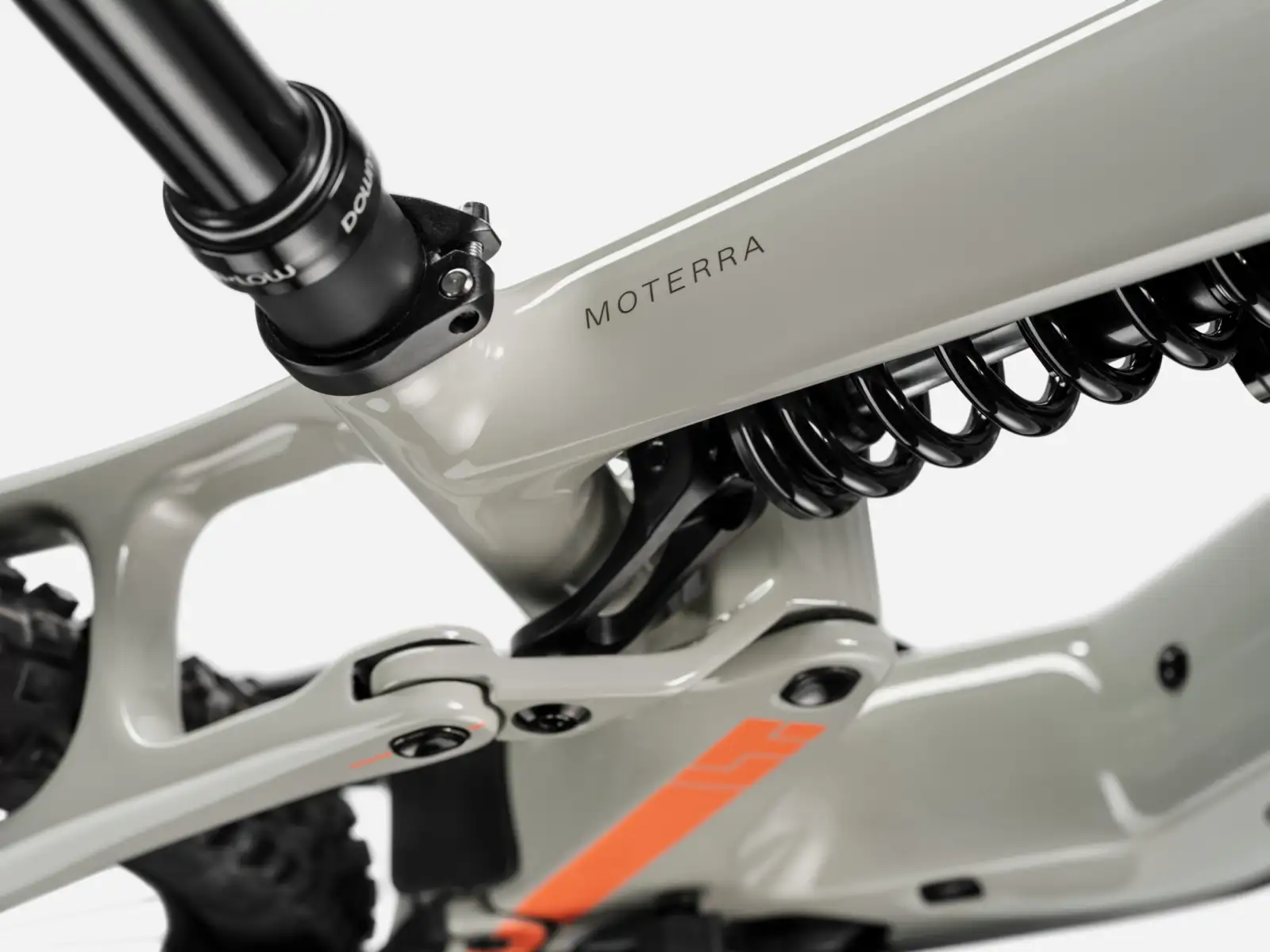 Cannondale Moterra Carbon LT 1 full-suspension e-bike Tiger Shark