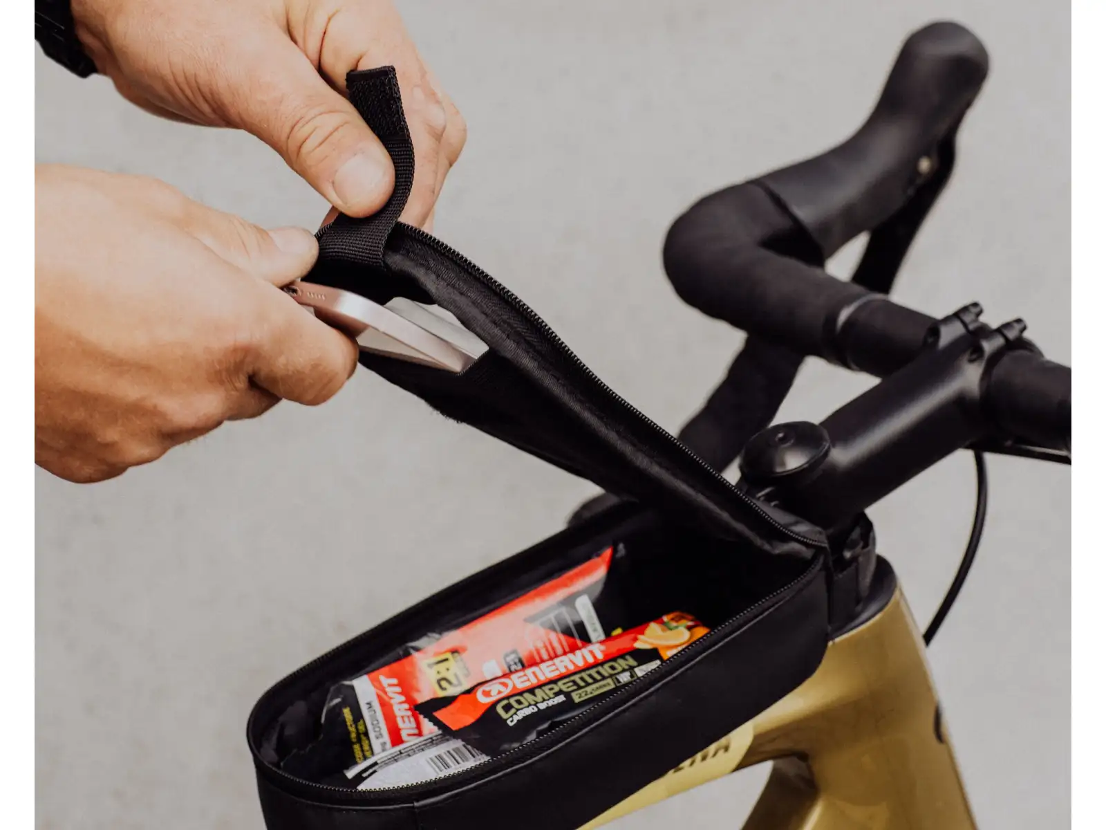 Force Phone Adventure XL 5.5" frame bag 0.8 l black
