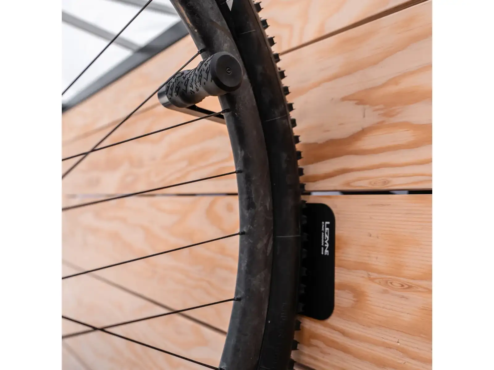 Lezyne CNC Alloy Wheel Hook wall mount black