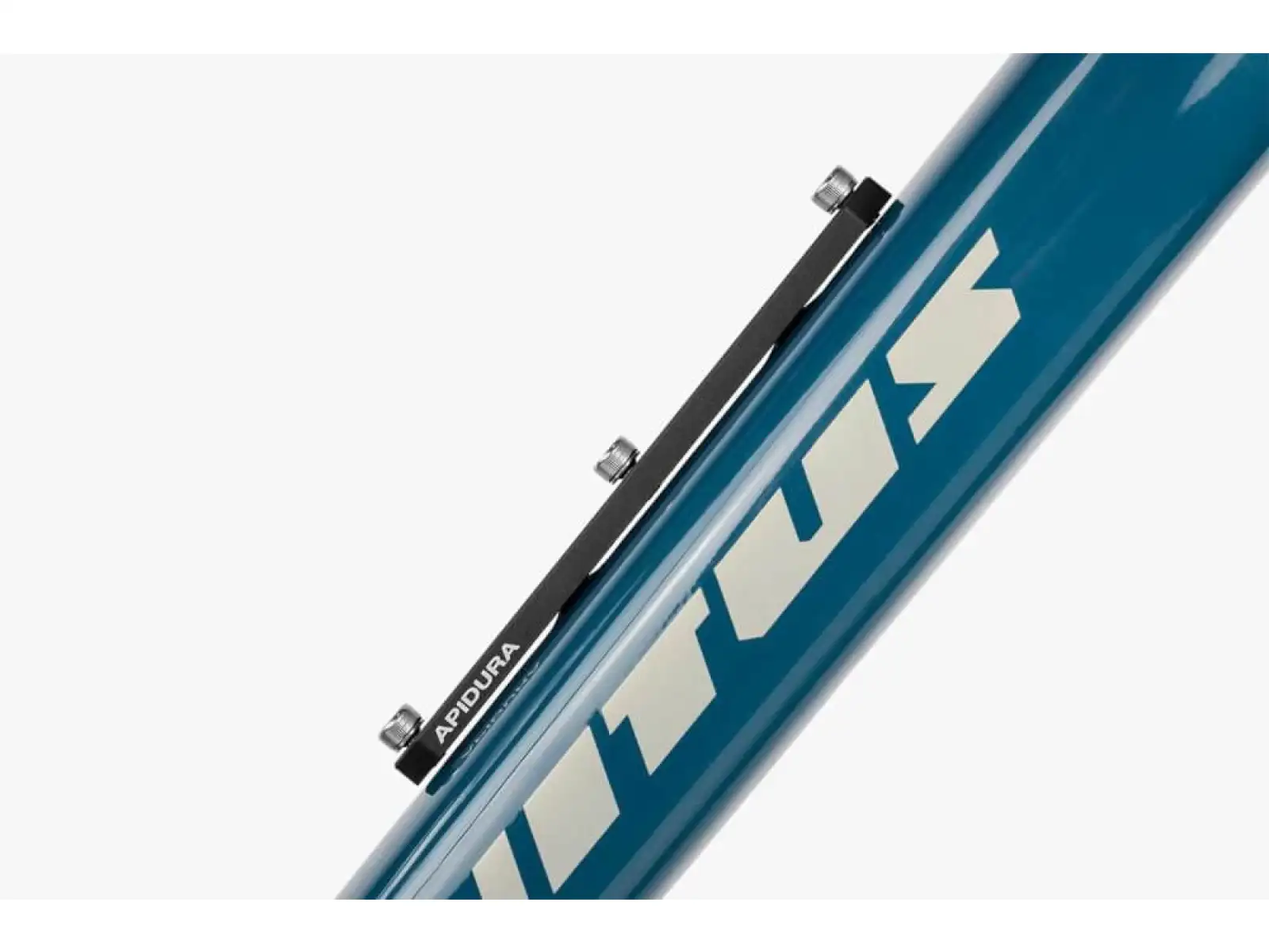 Apidura adapter for bottle cages