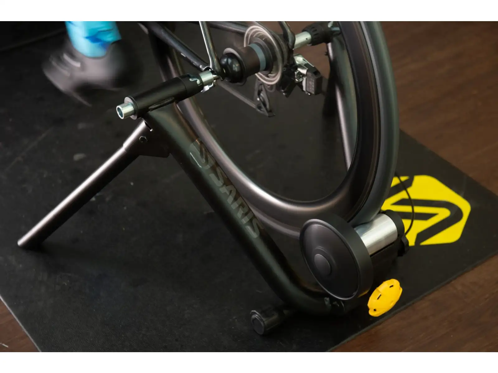 Saris Mag+ trainer