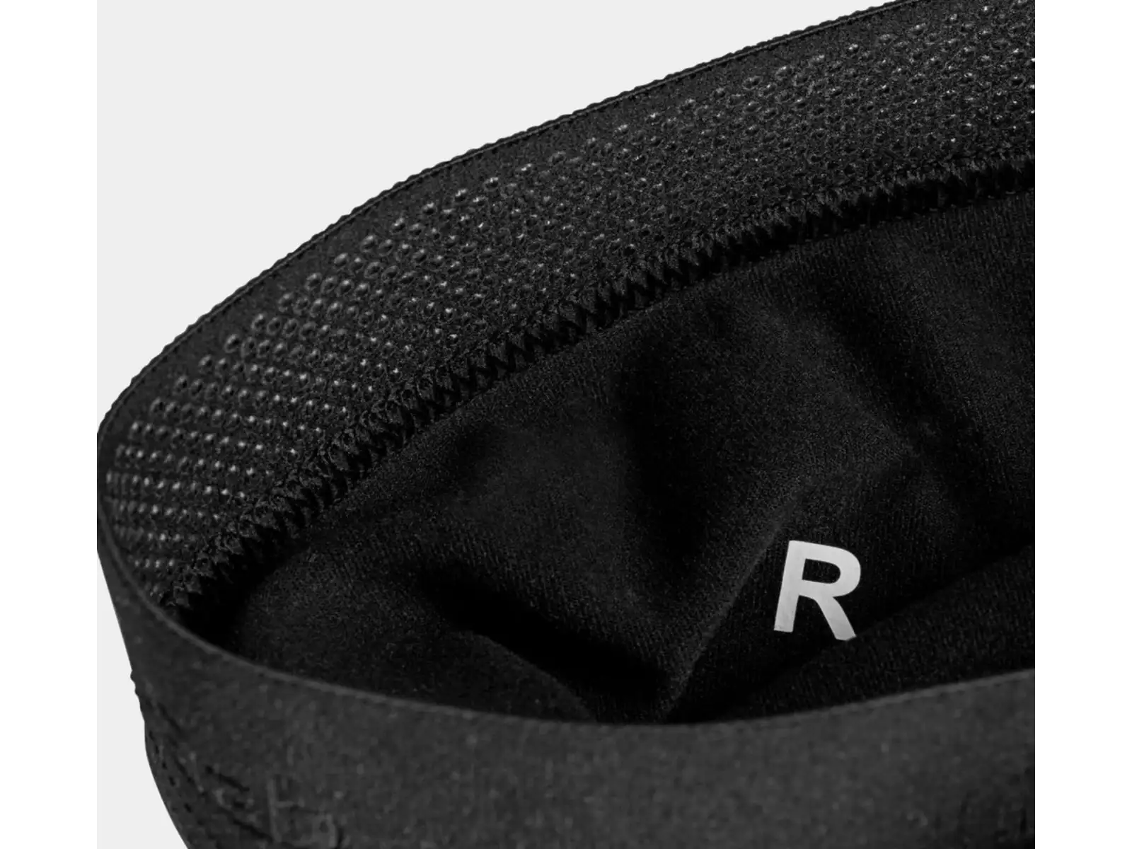 Grip Grab PACR Thermal leg warmers black