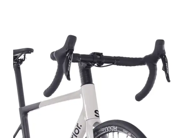 Superior RR 9.5 road bike Matte Carbon / White