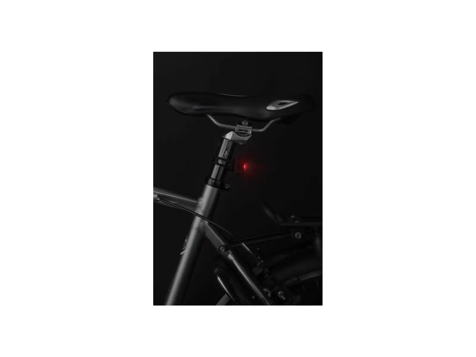 AXA Niteline 11 front and rear light
