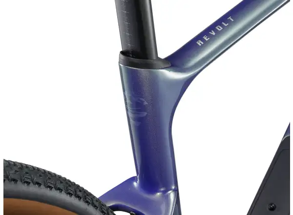 Giant Revolt Advanced Pro 0 gravel bike Interstellar
