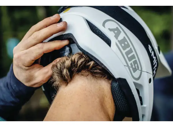 Abus AirDrop MIPS helmet Black Gold