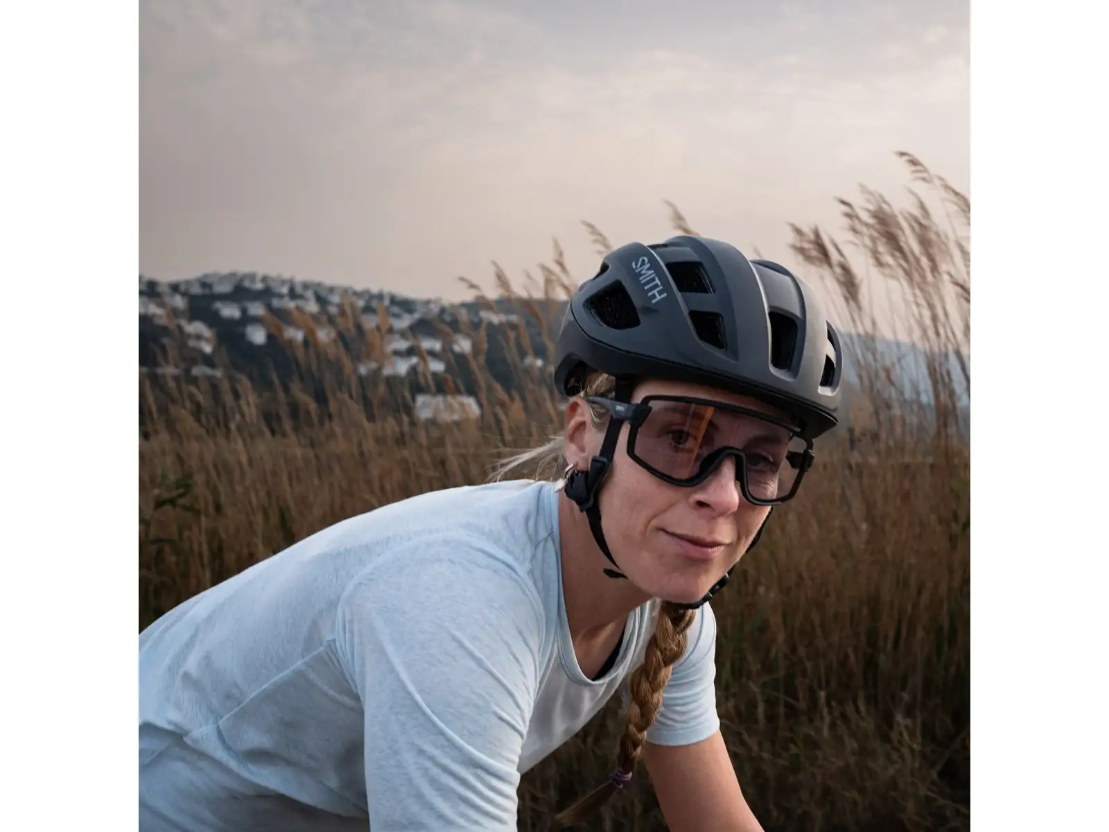 Smith Wildcat cycling glasses Matte Black/ChromaPop Photochromic Clear To Gray