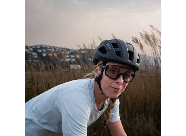 Smith Wildcat cycling glasses Matte Black/ChromaPop Photochromic Clear To Gray