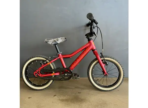 Academy Grade 2 kids bike 14´´ red BAZAAR