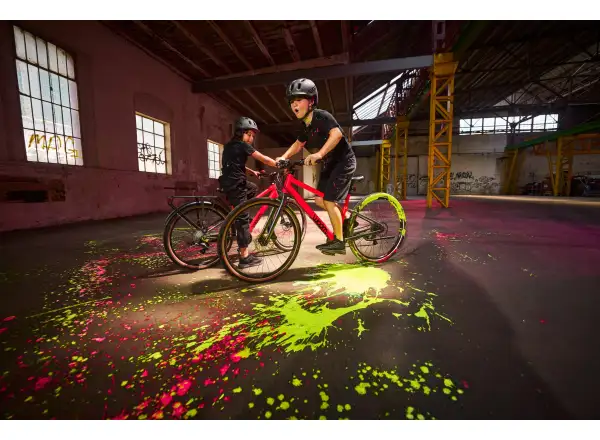 Woom 6 EXPLORE kids bike neon pink