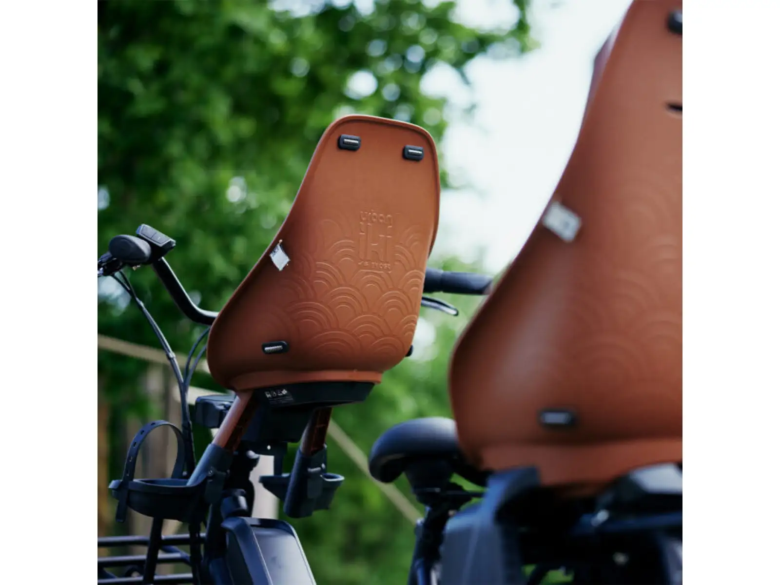 Urban Iki BIO child seat front with adapter for stem Haniwa Brown/Bincho Black