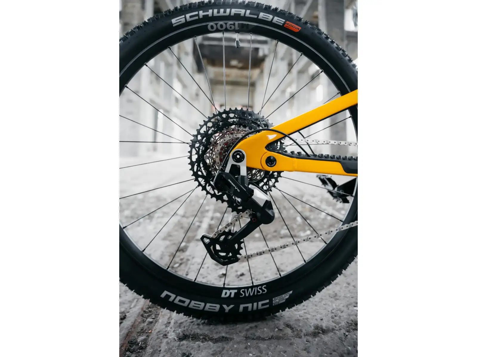 Nukeproof Reactor Alloy Pro 290 Eagle 90 full-suspension bike Yellow