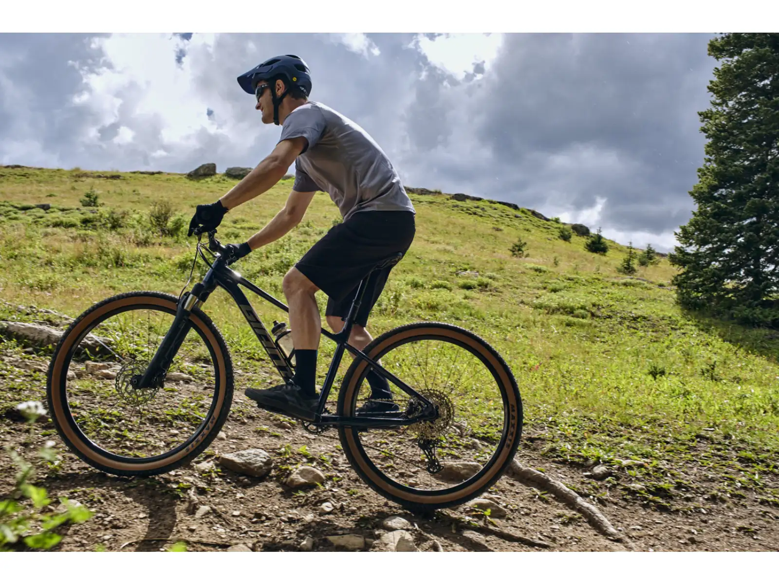 Giant Talon 0 mountain bike 29" Ultra Navy