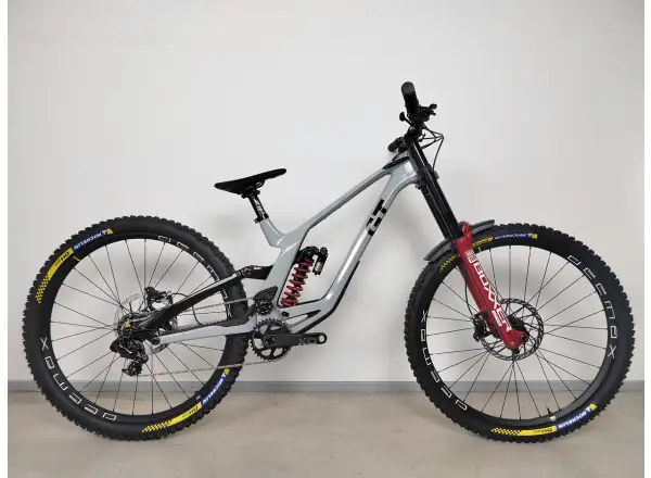 GT Fury Custom downhill bike size M