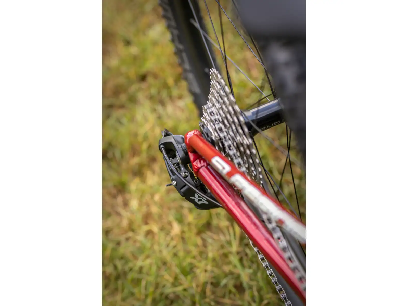 Superior Team 24 Gloss Dark Red/Hologram Chrome children's mountain bike