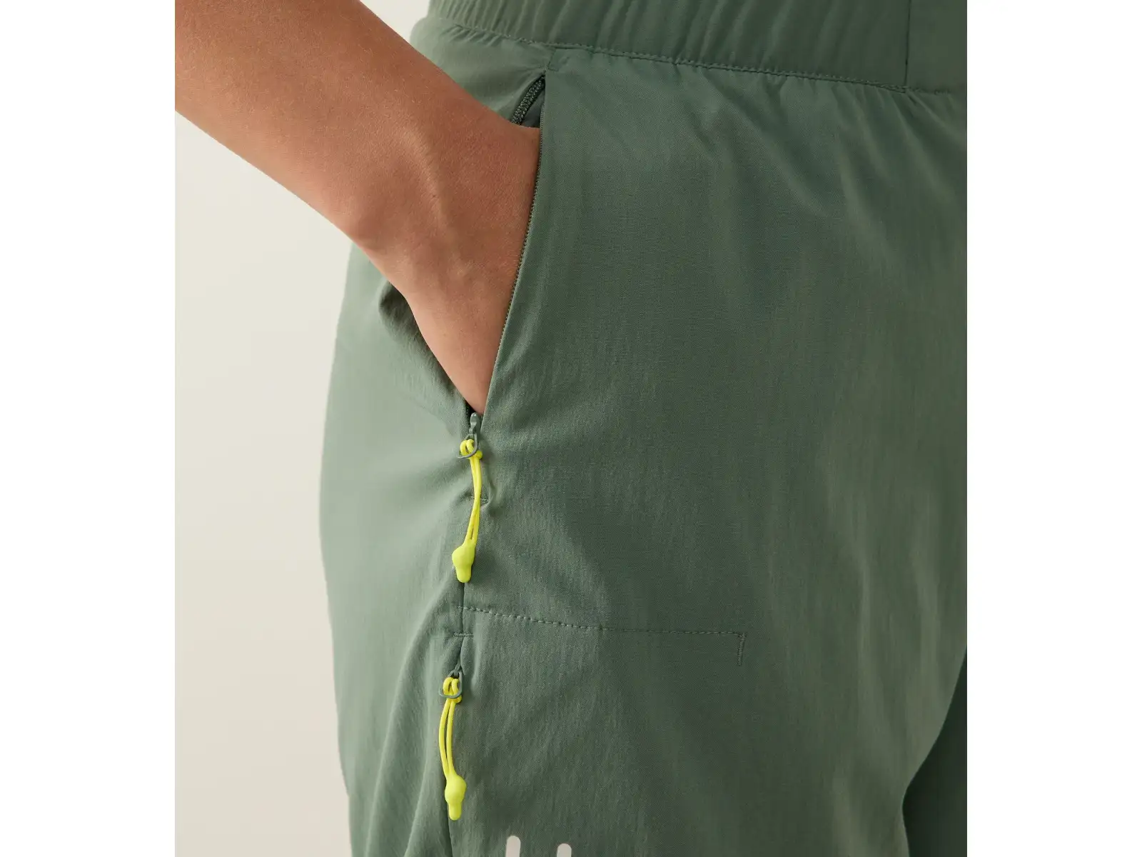 Haglöfs L.I.M Fuse women's shorts Chlorophyll Green
