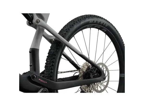 Giant Anthem X Advanced SL 3 full-suspension mountain bike Raw Carbon