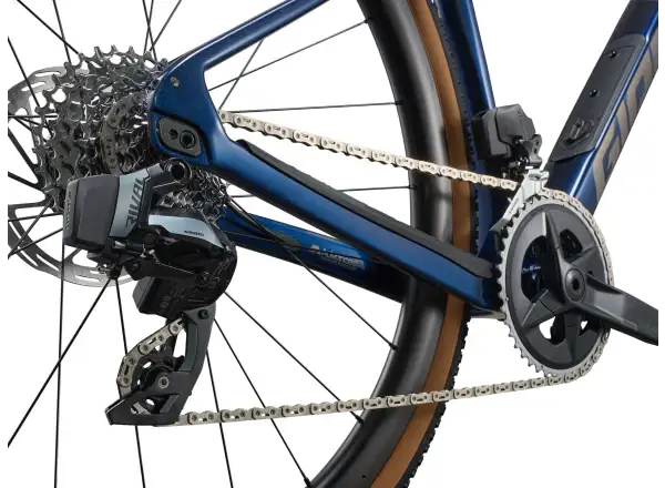 Giant Revolt Advanced Pro 1 gravel bike Ocean Twilight
