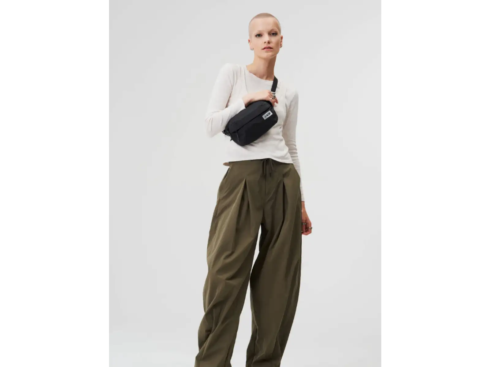 Aevor Hip Bag Ease shoulder bag/waist bag Black