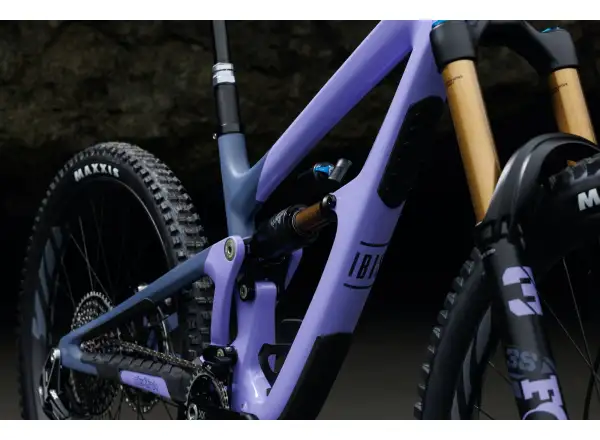Ibis HD6 Deore full-suspension mountain bike Lavender