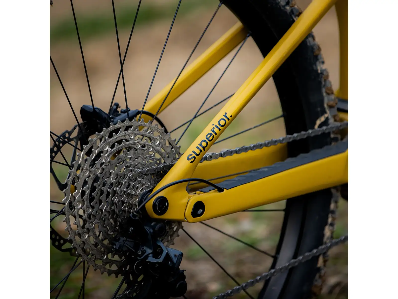 Superior iXF 9.2 full-suspension e-bike Matte Mustard