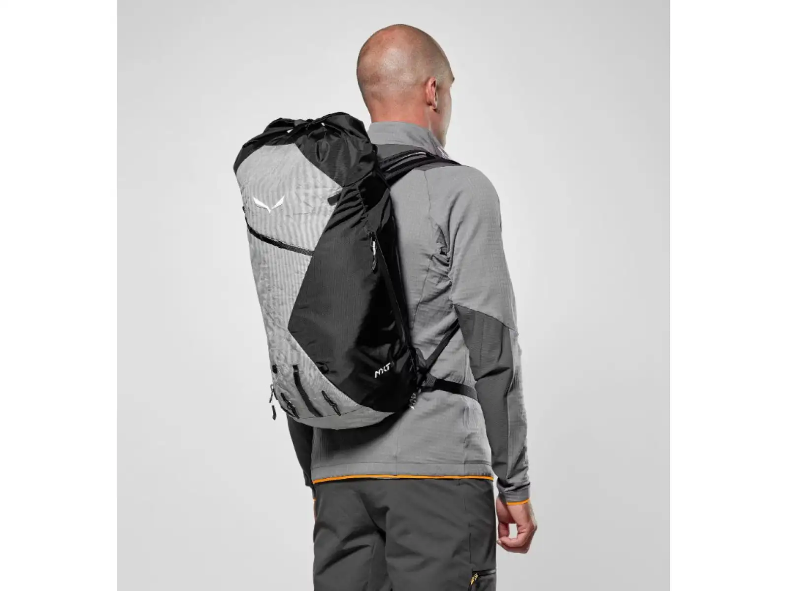 Salewa NXT 32 l backpack alloy/black