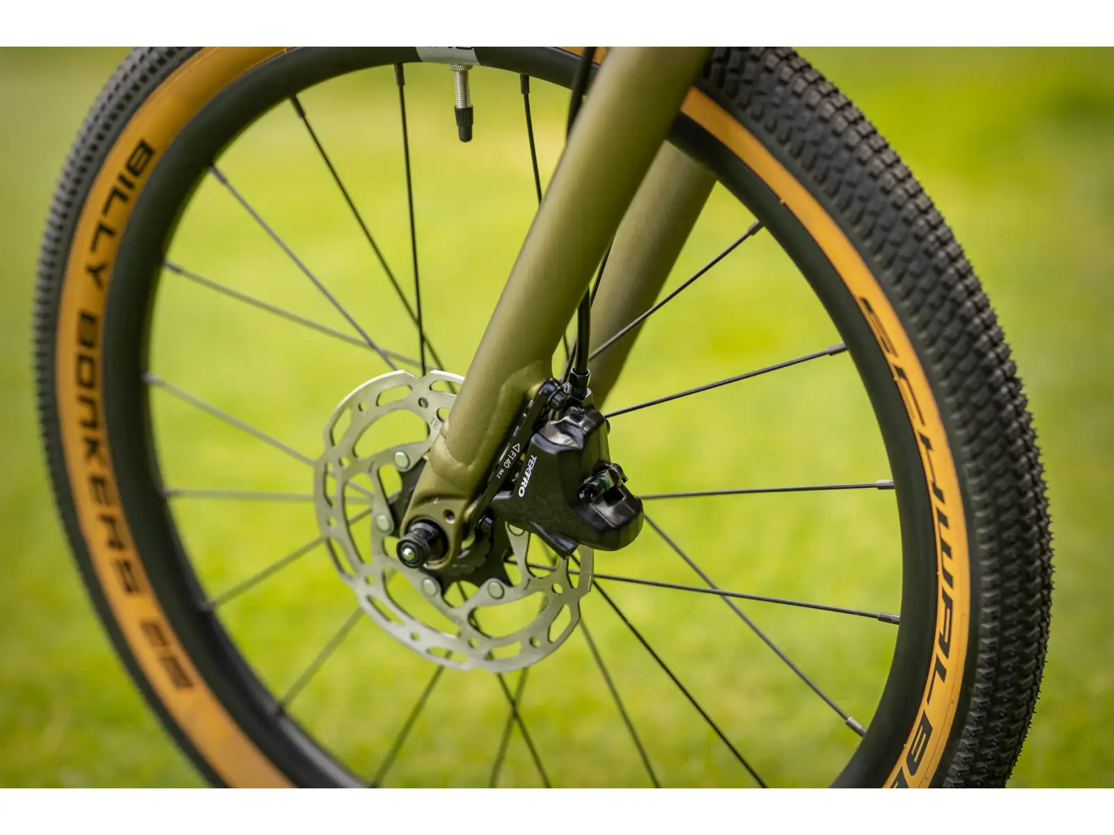 Superior F.L.Y. 20 DB Matte Olive Metallic/Hologram Chrome children's bike