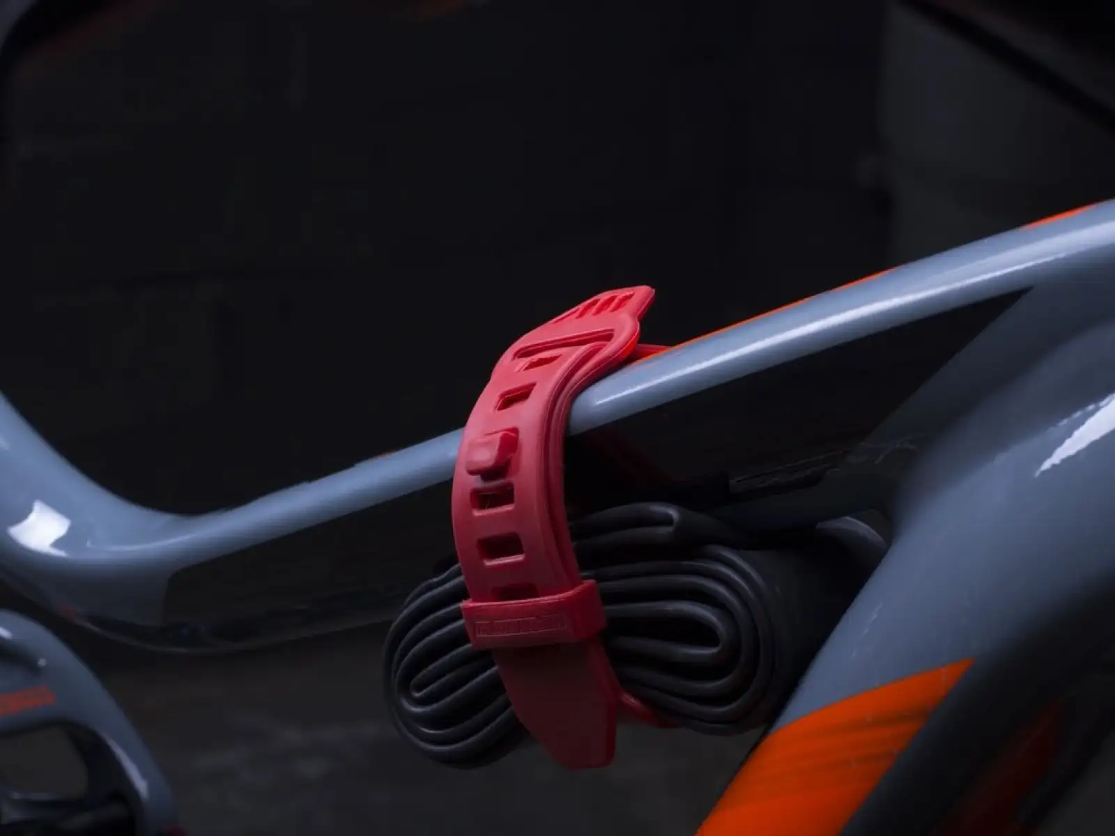 All Mountain Style OS Strap Red