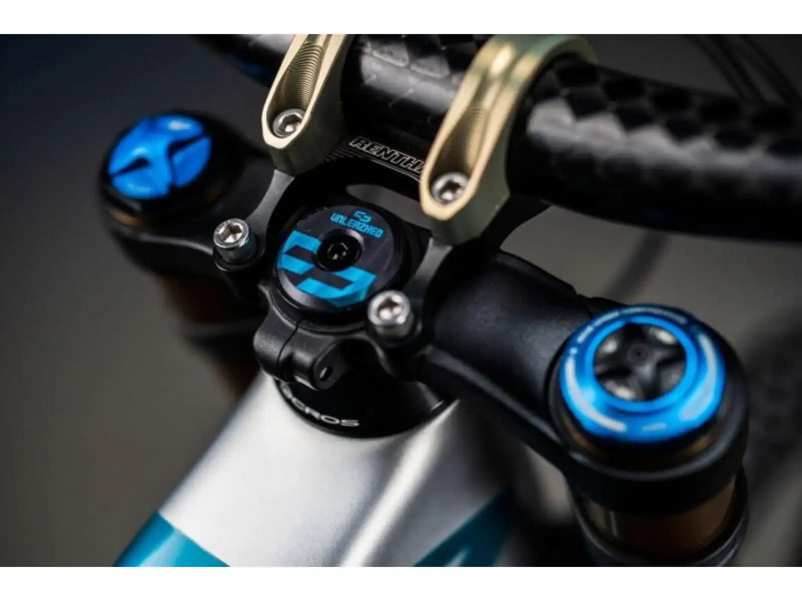 Unleazhed Unloose AL01 headset cap blue