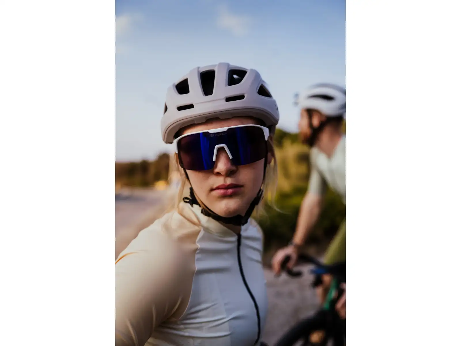 Force Spire cycling glasses white/purple mirrored lens