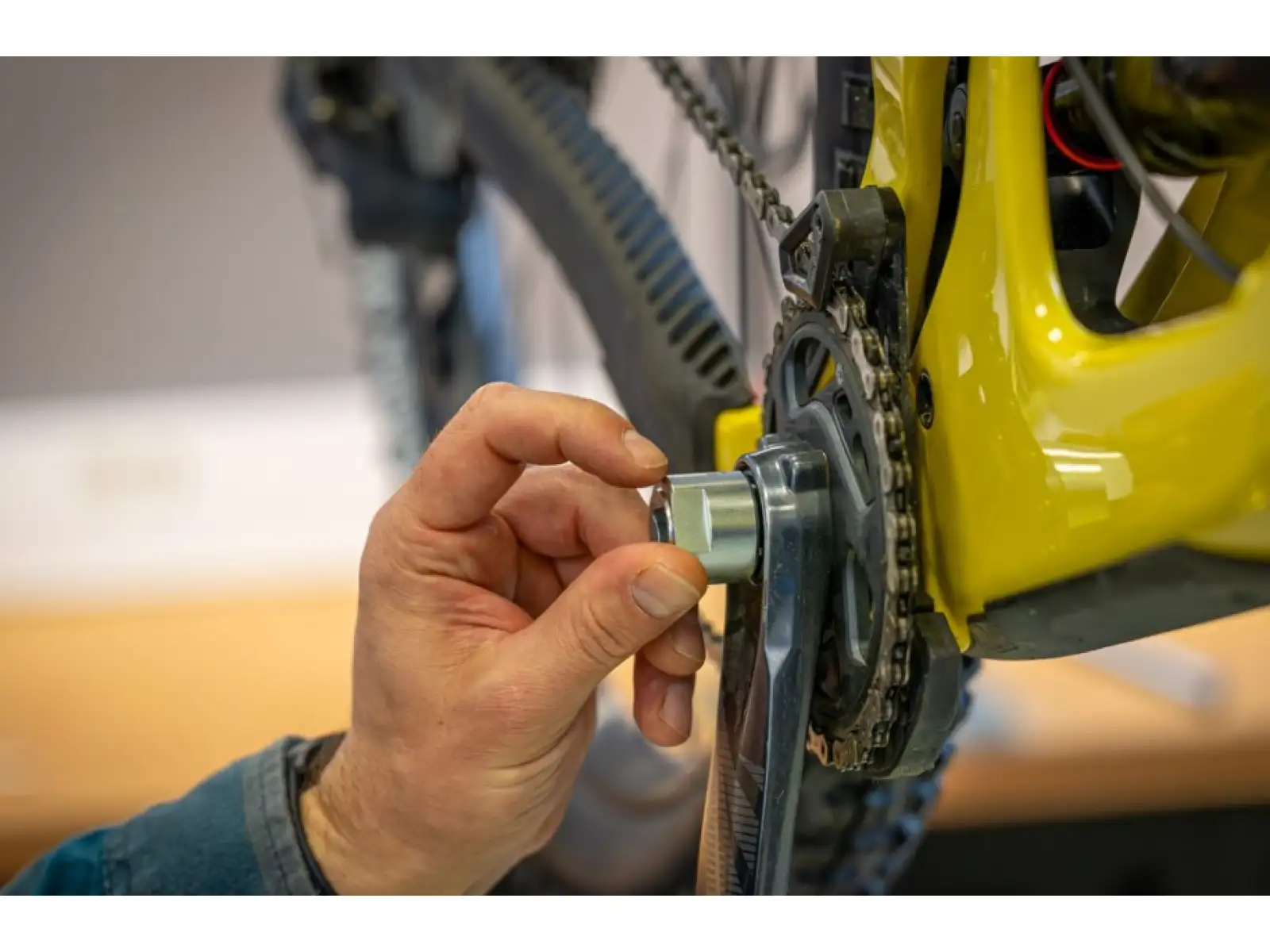 Unior tool for Sram DUB crank cap