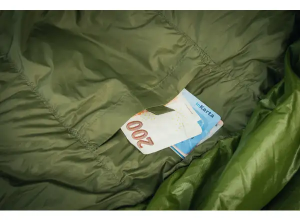 Pinguin Lava 350 sleeping bag 185 cm blue