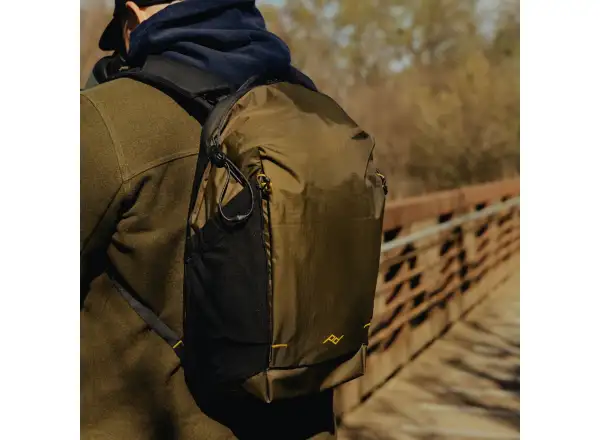 Peak Design Outdoor Backpack 18L Zip Kelp