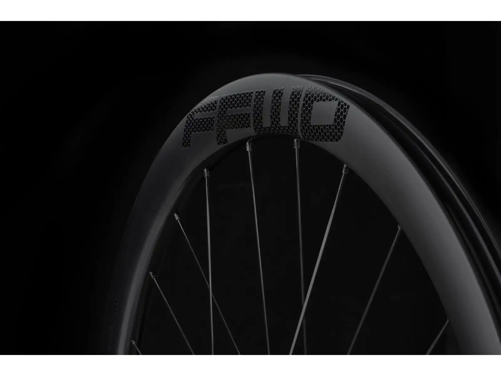 FFWD RYOT44 FFWD 2:1 road carbon wheels MattBlack clincher, XDR freehub
