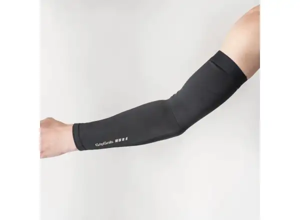 Grip Grab AquaRepel 2 Water-Resistant arm warmers black