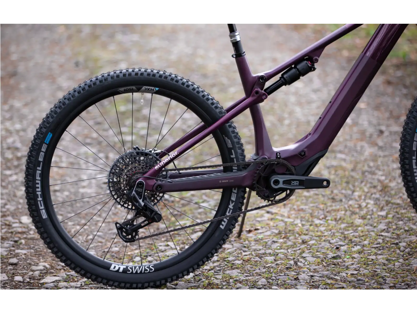 Superior iXF 9.8 mountain e-bike matte berry carbon