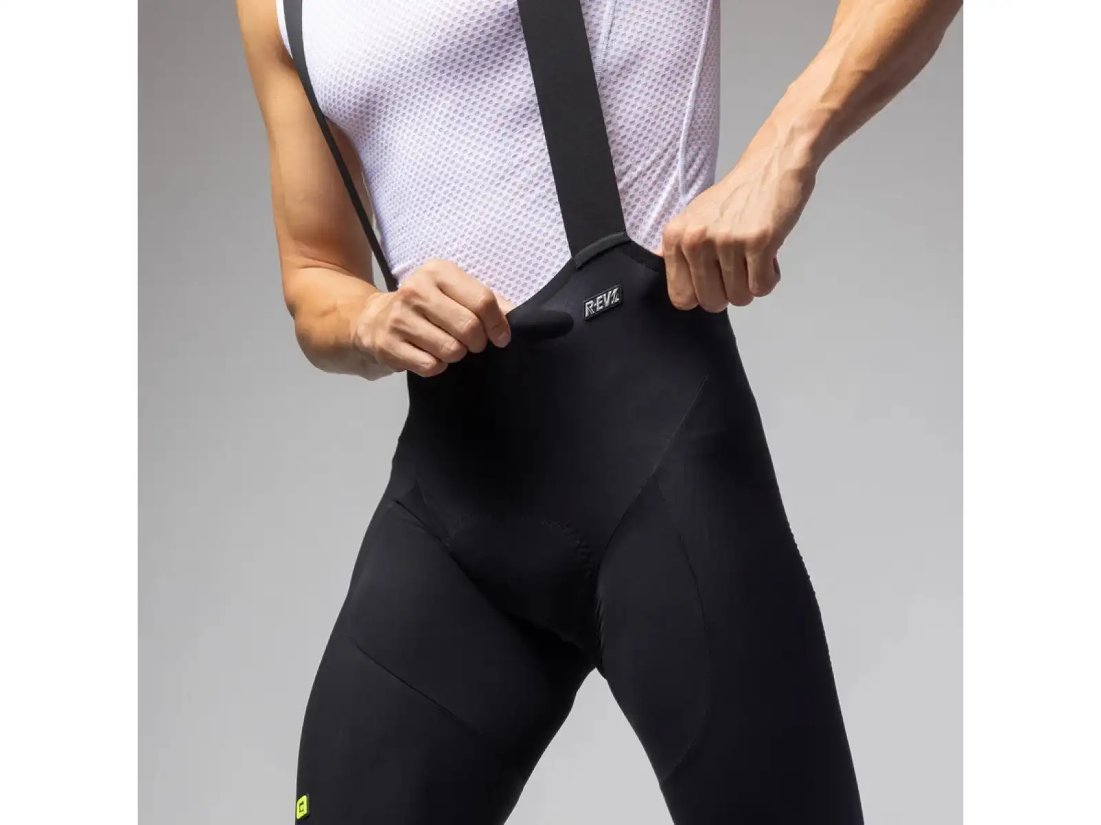 Alé R-EV1 Sprinter men's shorts with pad and braces Black