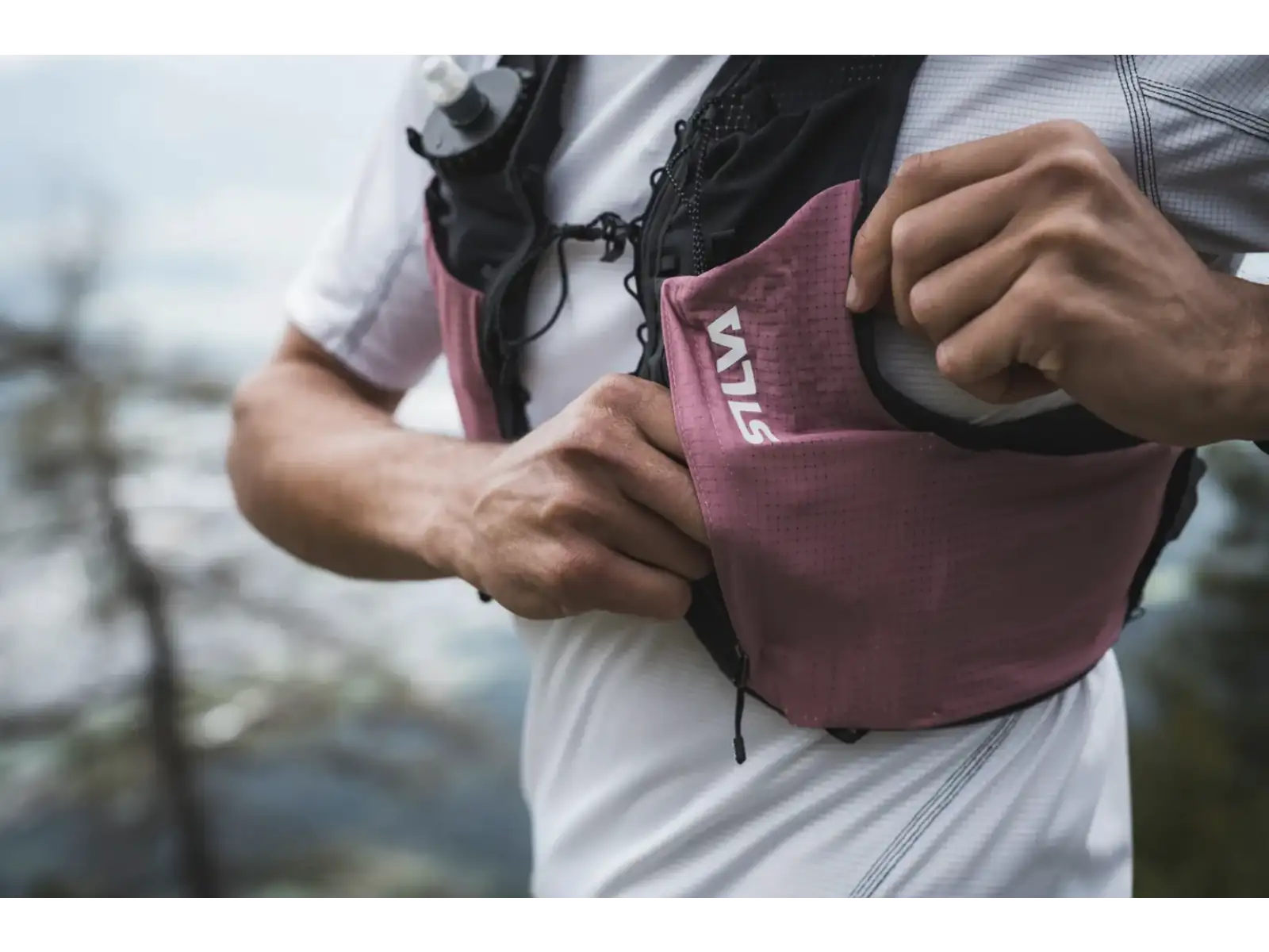 Silva Strive Fly running vest Black
