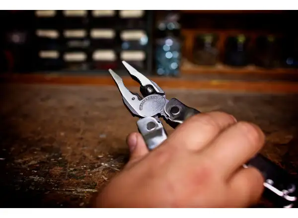 Leatherman Super Tool 300 box multitool
