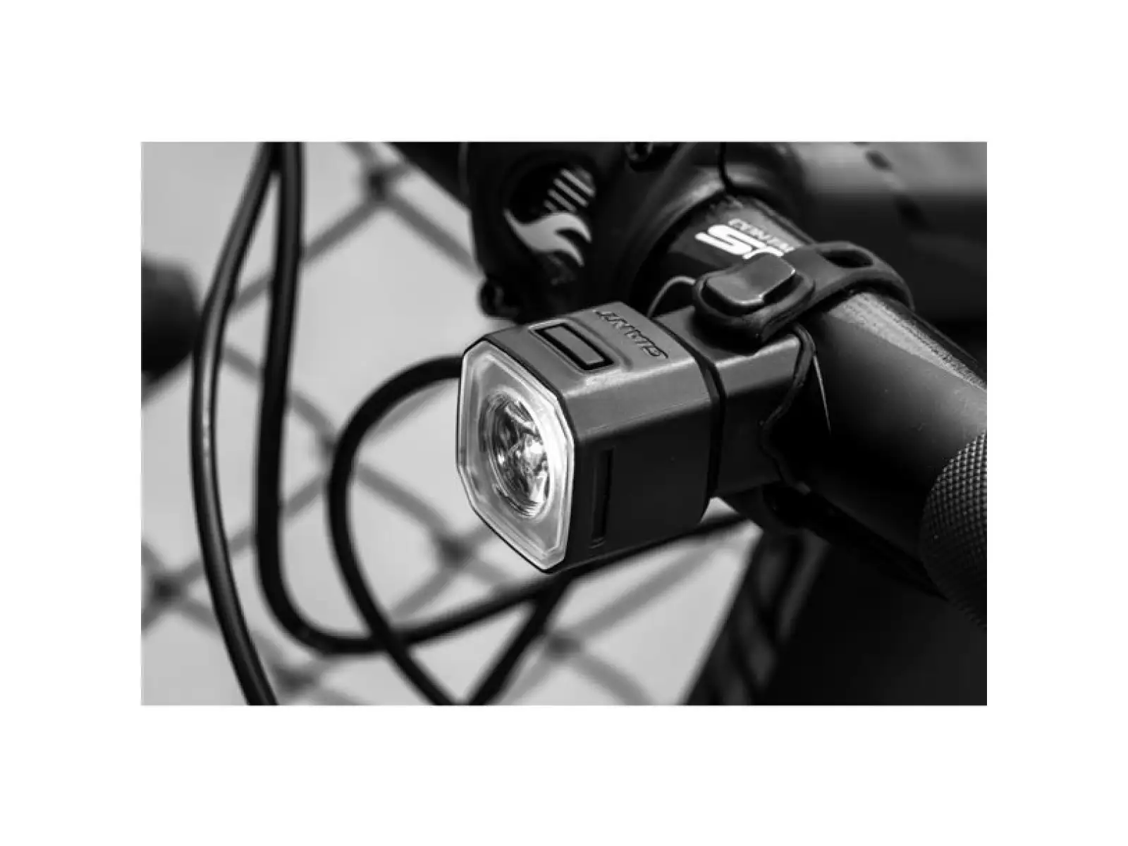 Giant Recon HL 100 front light black