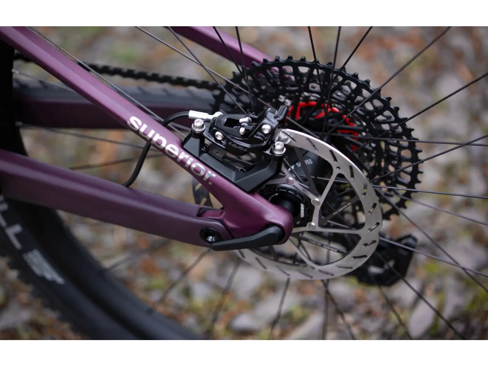 Superior iXF 9.8 mountain e-bike matte berry carbon