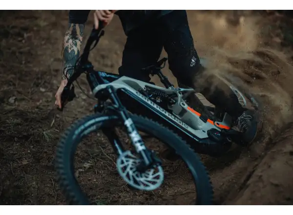 Cannondale Moterra Carbon LT 1 full-suspension e-bike Tiger Shark
