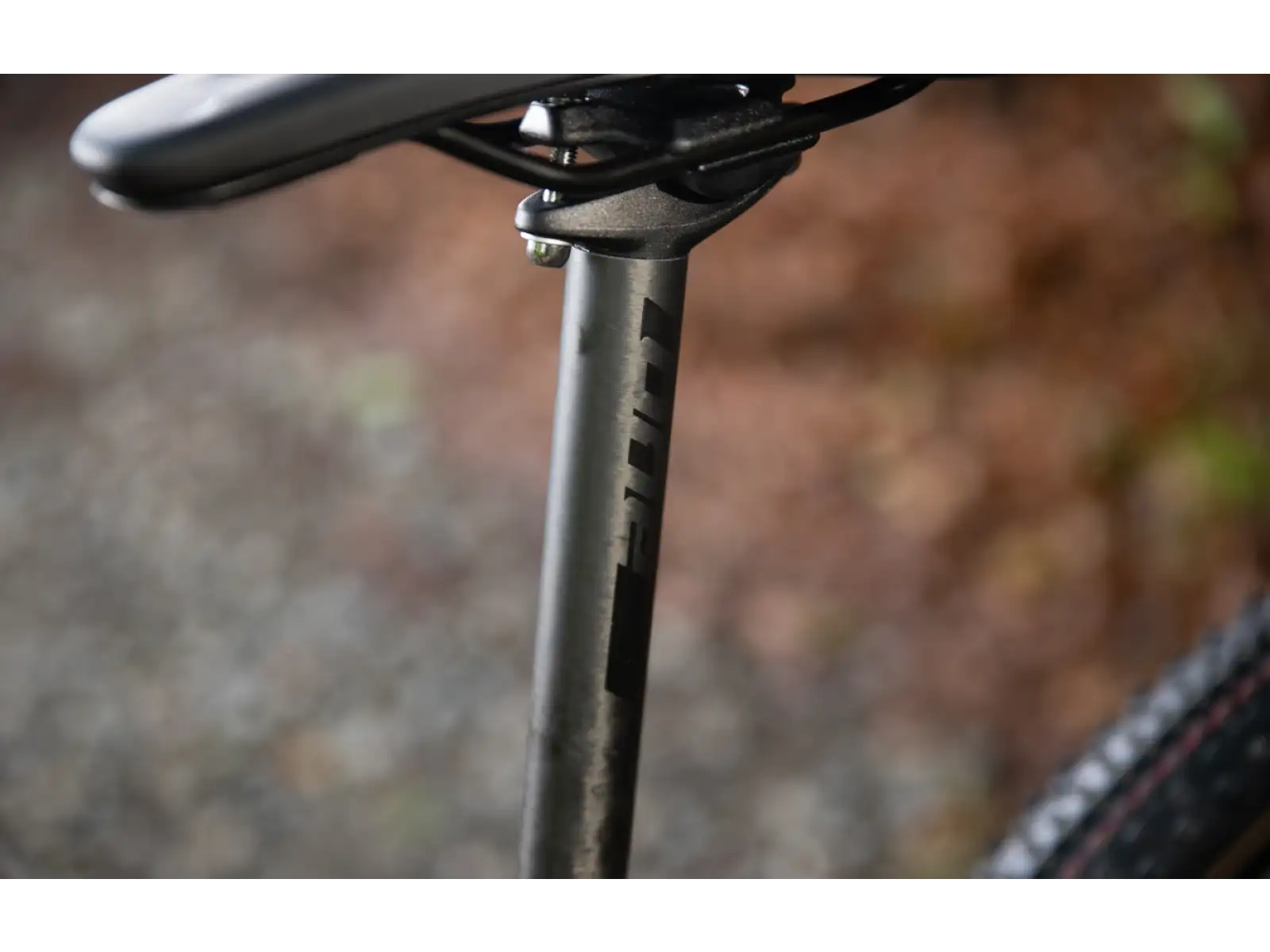 Superior XP 9.8 mountain bike Matte Carbon/Dark Chrome