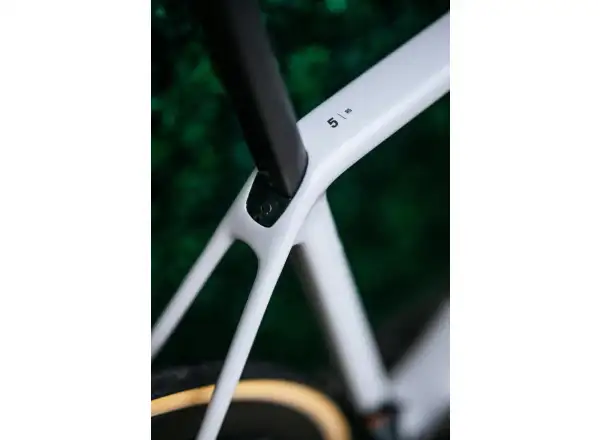 Cervélo R5 Force eTap AXS road bike Permafrost