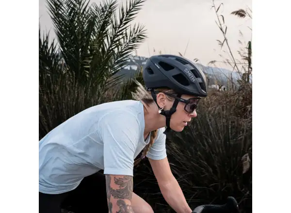 Smith Wildcat cycling glasses Matte Black/ChromaPop Photochromic Clear To Gray